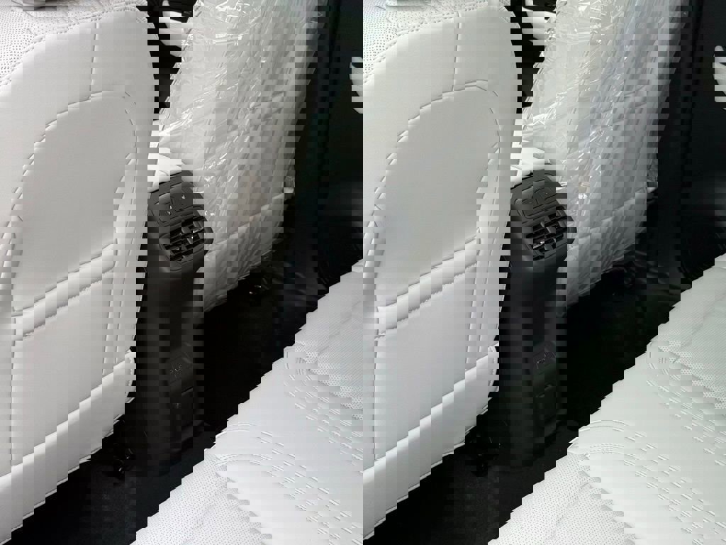 New 2026 Buick Envision Avenir image 22