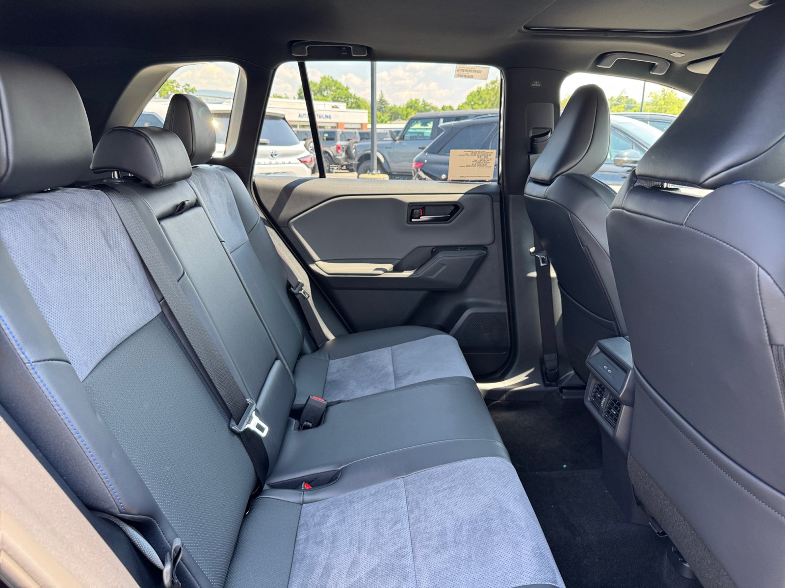 New 2026 Toyota RAV4 XSE w/ Weather Package AWD/4WD image 28