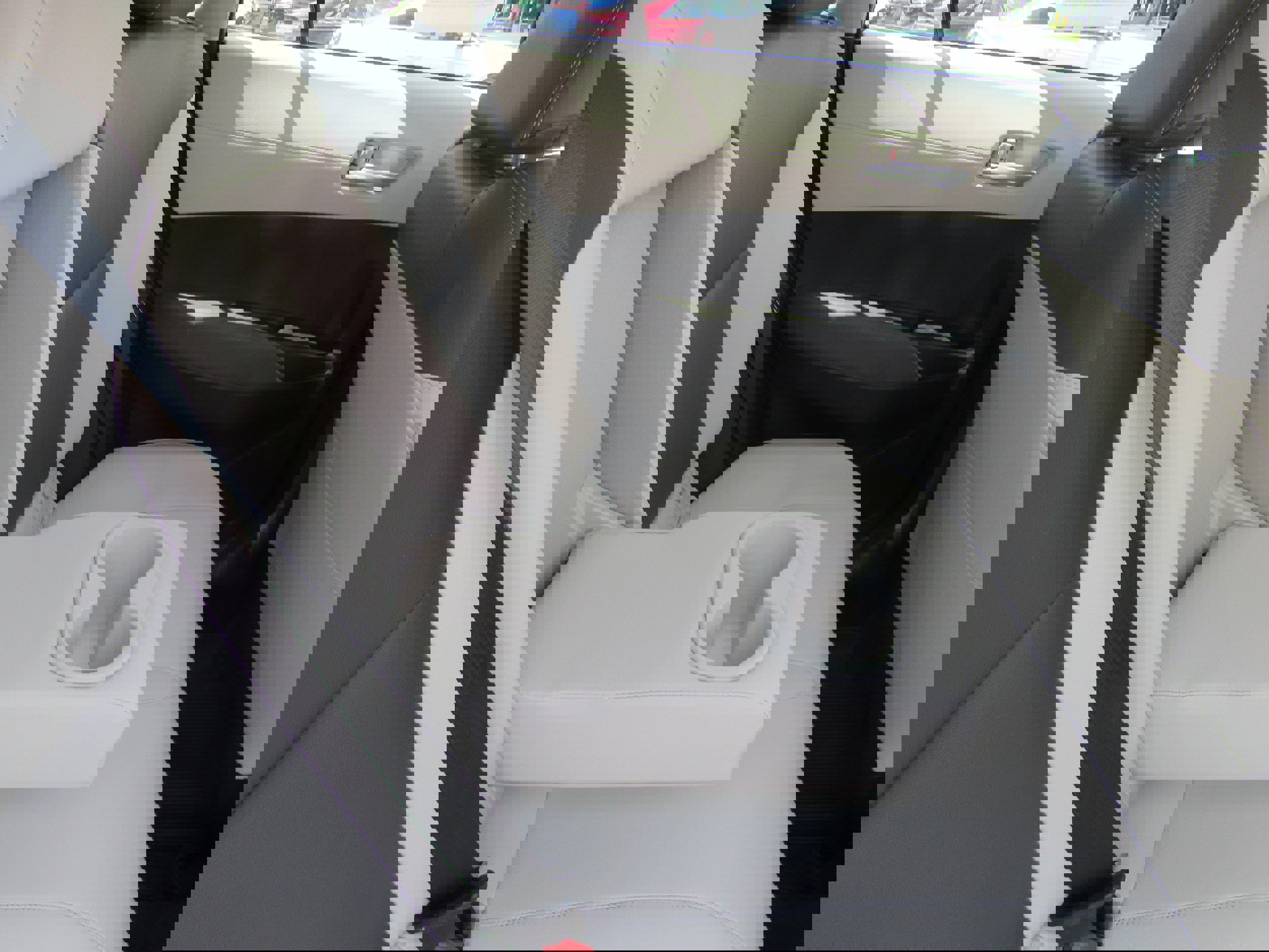 Used 2022 Toyota Corolla Cross XLE image 36