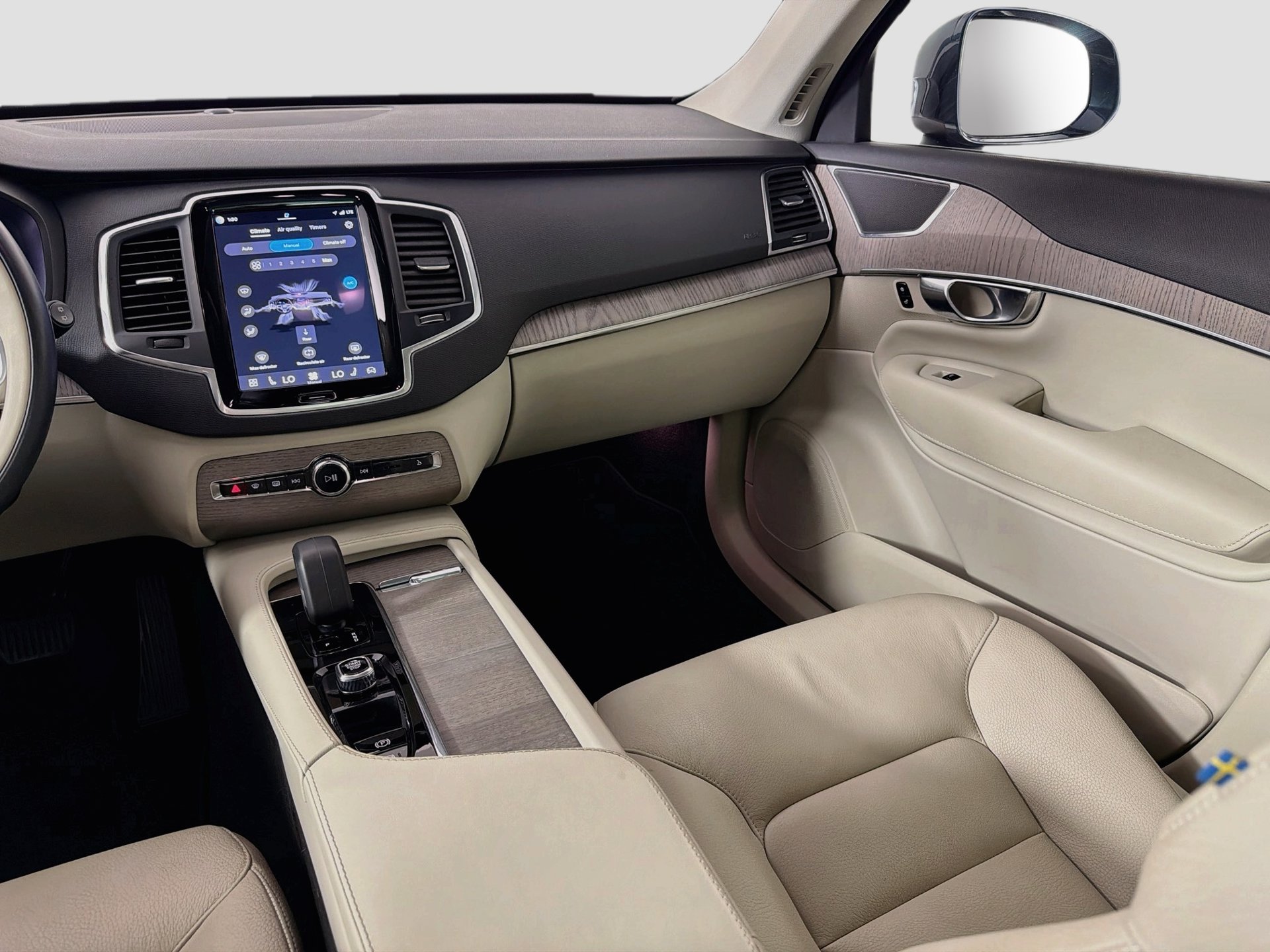 Certified 2023 Volvo XC90 B6 Core w/ Protection Package AWD/4WD image 25