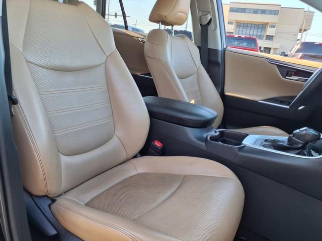 Used 2020 Toyota RAV4 Limited w/ Limited Grade Weather Package image 34