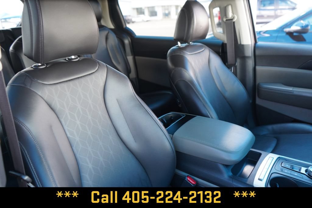 Used 2026 Kia Carnival LXS FWD image 21
