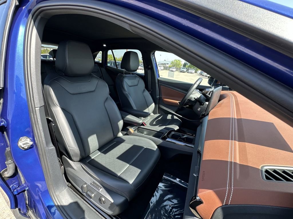 Used 2022 Volkswagen ID.4 Pro S RWD image 35