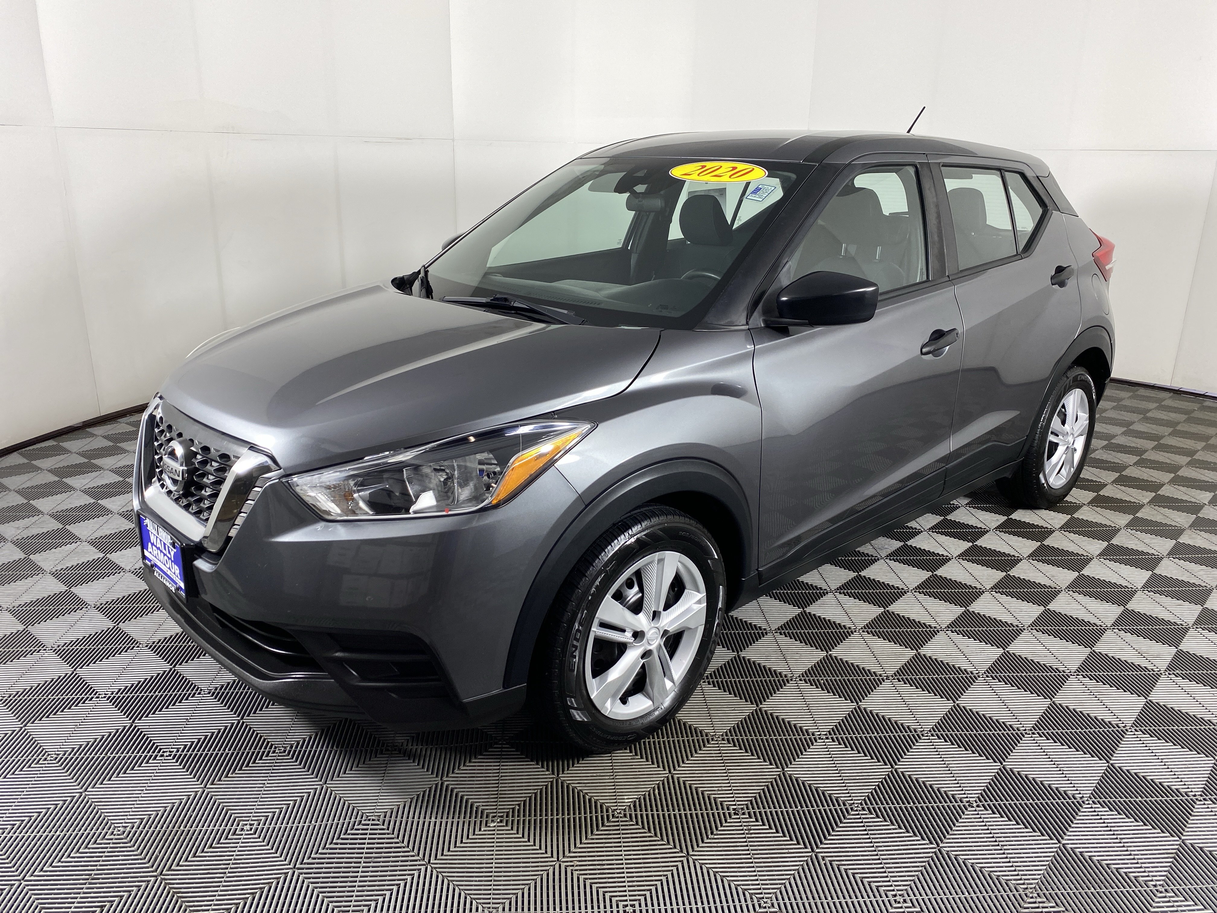 Used 2020 Nissan Kicks S FWD image 10