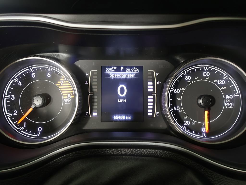 Used 2019 Jeep Cherokee Latitude Plus w/ Comfort/Convenience Group image 41