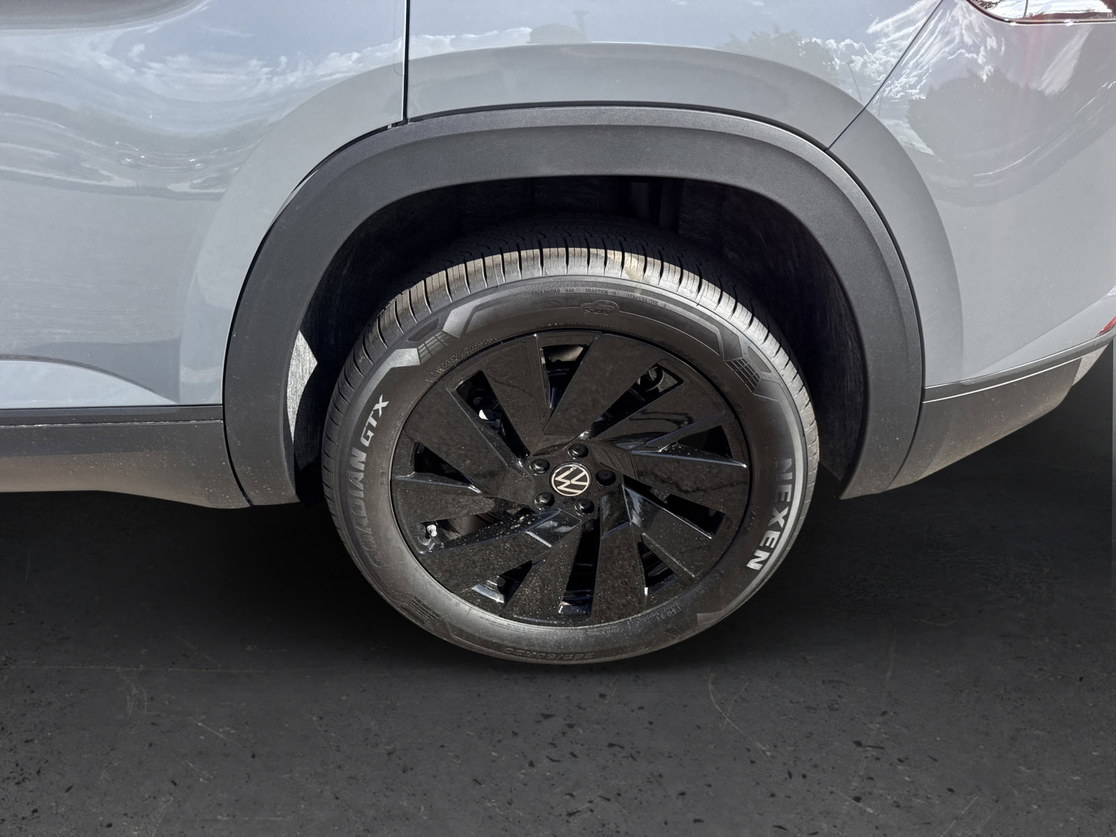 New 2026 Volkswagen Atlas Cross Sport SE image 10