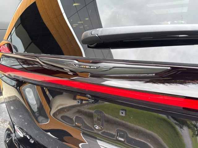 New 2026 Chrysler Pacifica Limited w/ S Appearance Package image 28