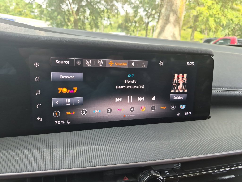 Used 2025 Nissan Murano SV FWD image 24