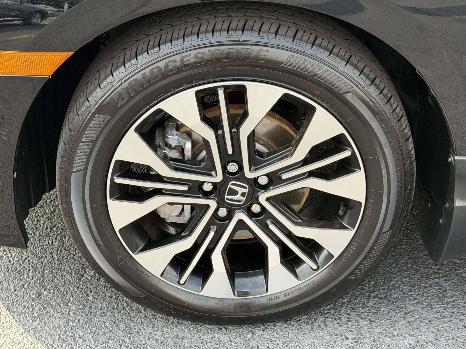 Certified 2026 Honda Odyssey Elite image 5