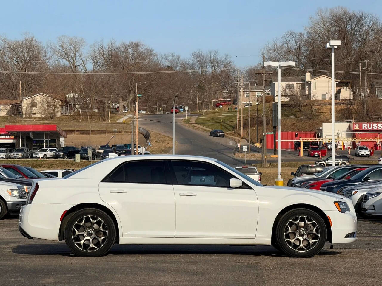 Used 2016 Chrysler 300 S image 5