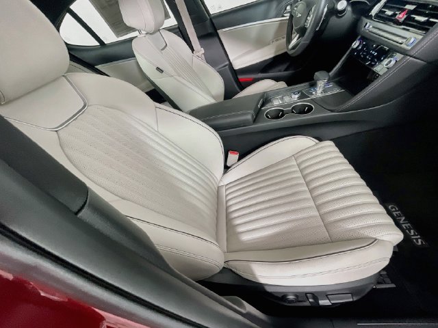 Used 2024 Genesis G70 2.5T w/ Sport Prestige Package RWD image 30