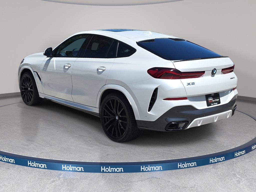 Used 2024 BMW X6 xDrive40i w/ Premium Package AWD/4WD image 8