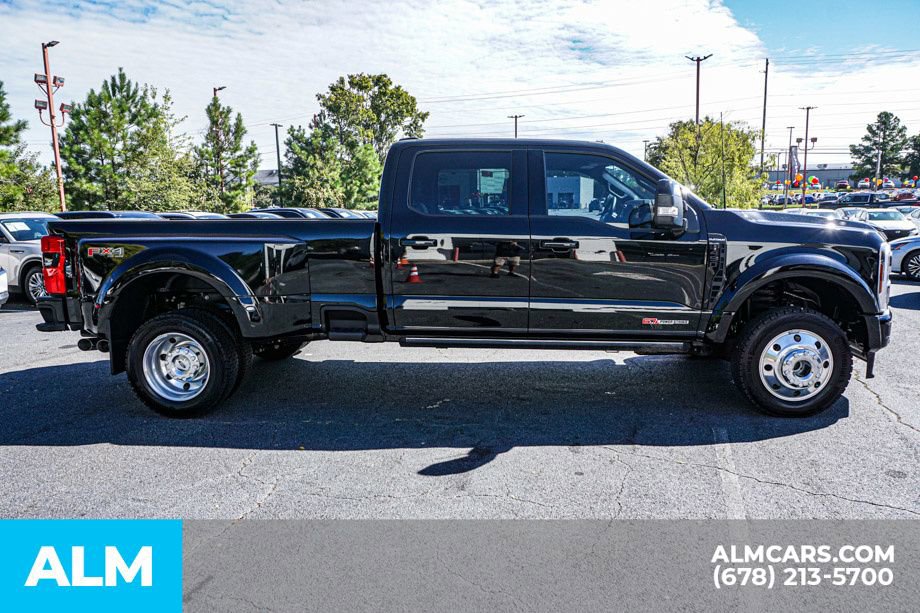 Used 2025 Ford F450 Platinum w/ FX4 Off-Road Package image 9