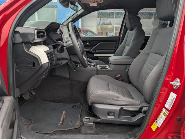 Used 2024 Toyota Tacoma TRD Off-Road image 10