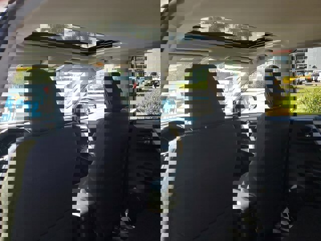 Used 2018 Toyota RAV4 XLE image 10