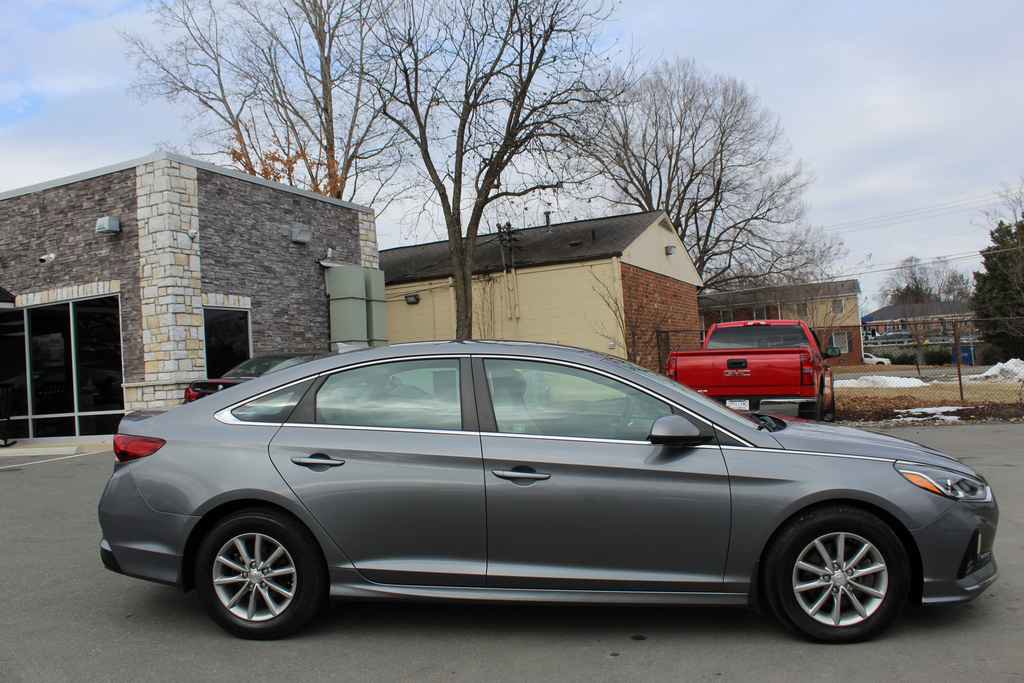 Used 2018 Hyundai Sonata SE image 4