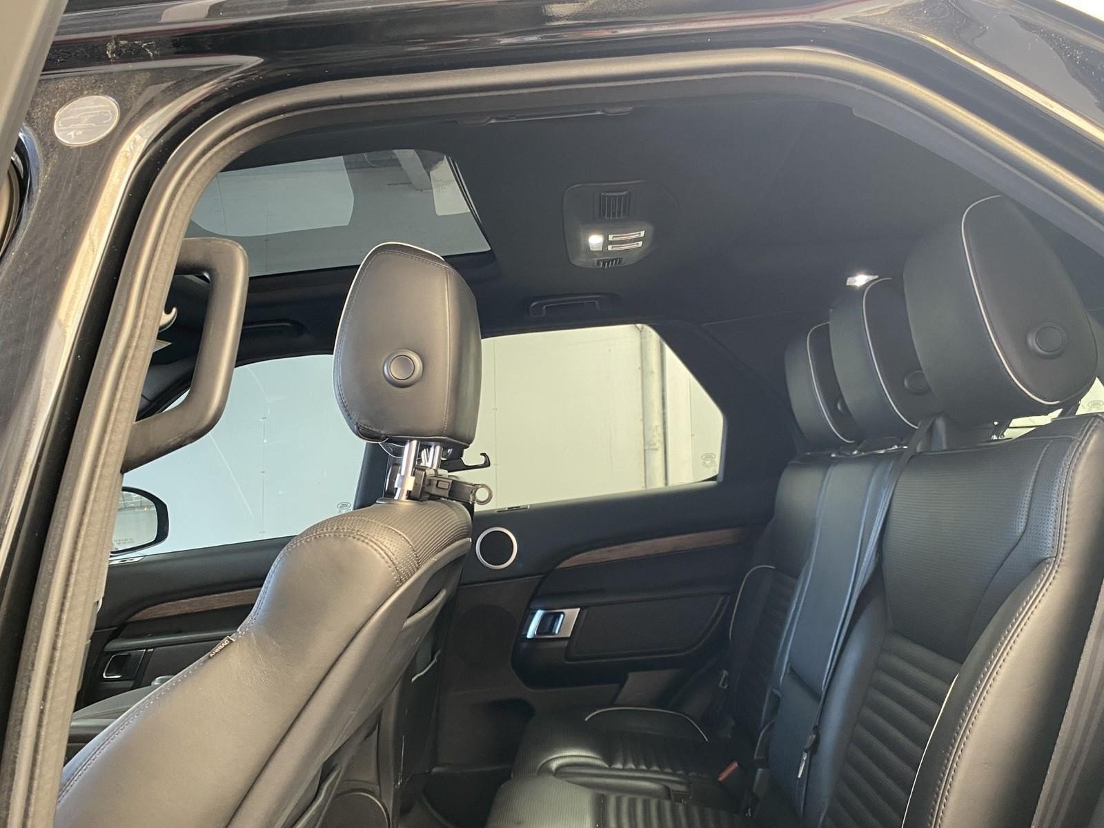 Used 2019 Land Rover Discovery HSE AWD/4WD image 18