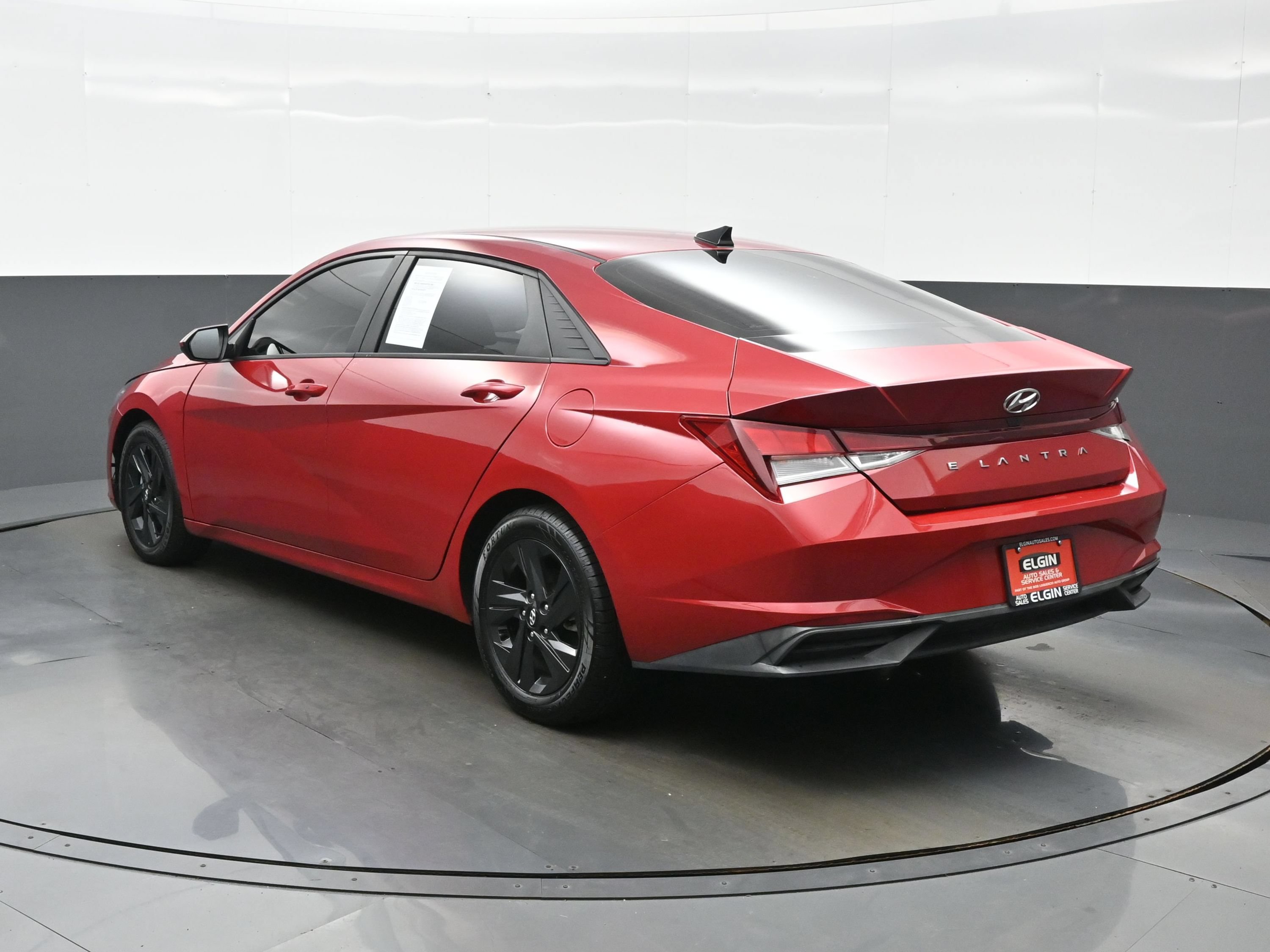 Used 2023 Hyundai Elantra SEL FWD image 4