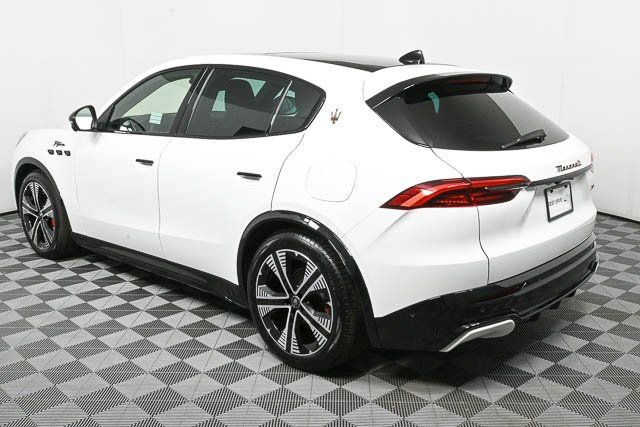 New 2025 Maserati Grecale Folgore AWD/4WD image 3