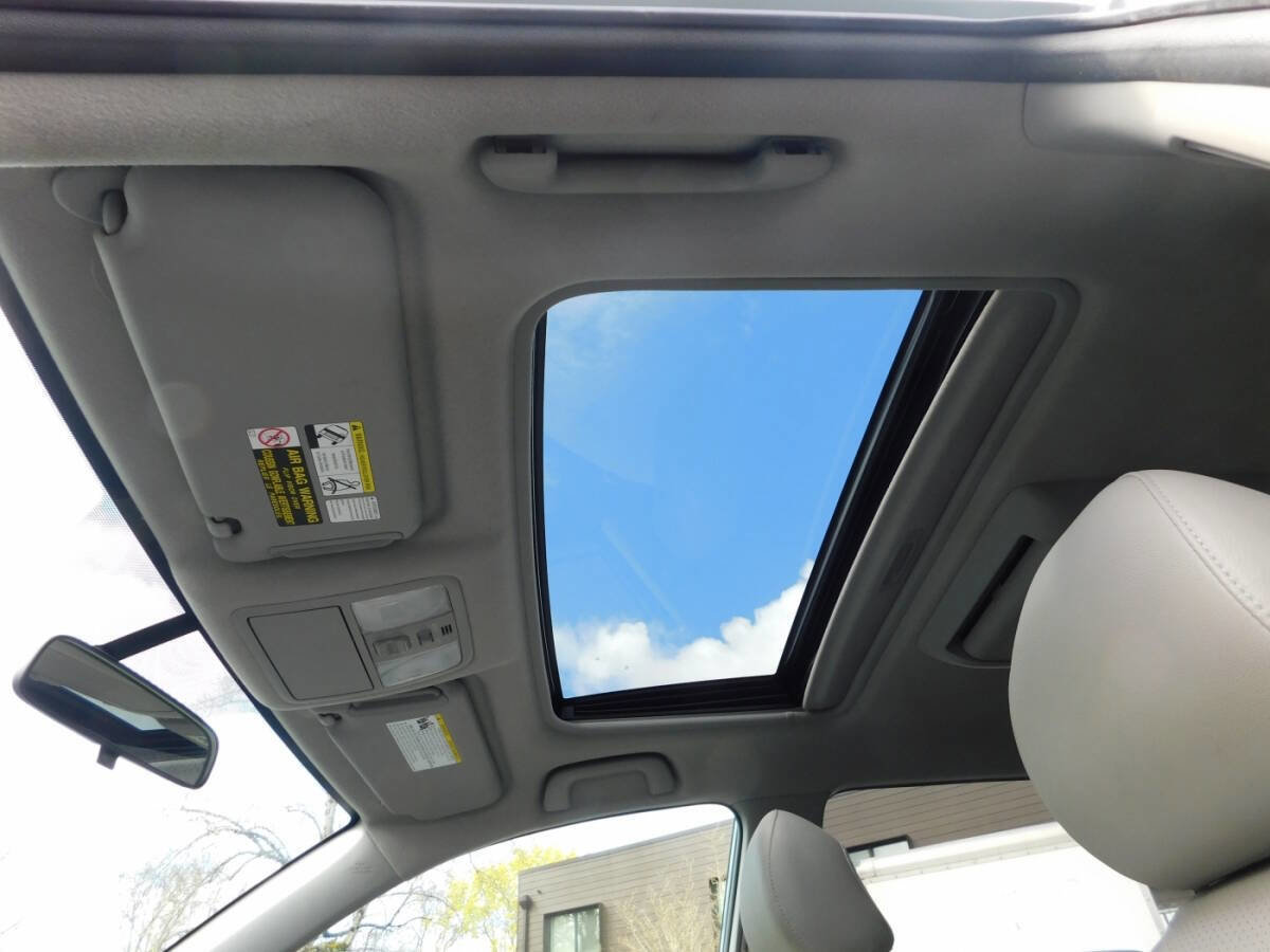 Used 2008 Toyota RAV4 Limited AWD/4WD image 20