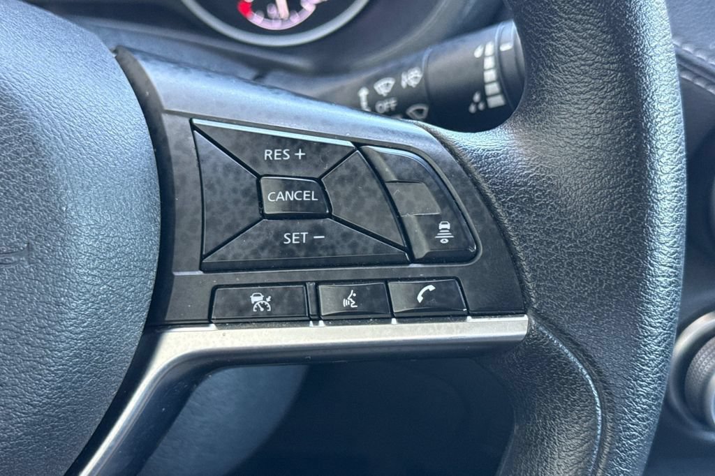 Used 2024 Nissan Sentra SV FWD image 25
