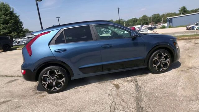 New 2025 Kia Niro EX Touring image 3