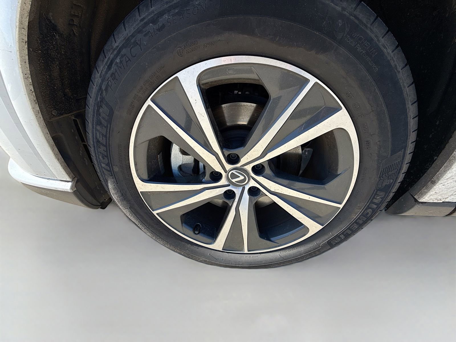 Used 2023 Lexus RX 350h w/ Cold Area Package image 11