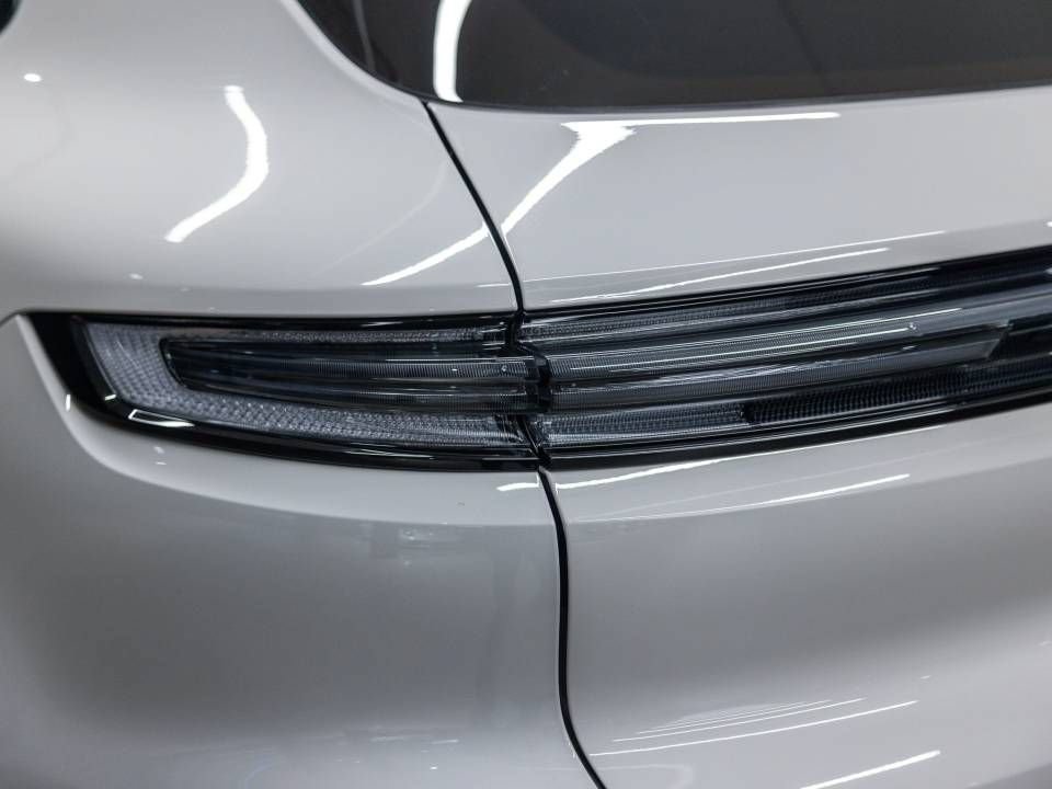 Certified 2026 Porsche Cayenne AWD/4WD image 15