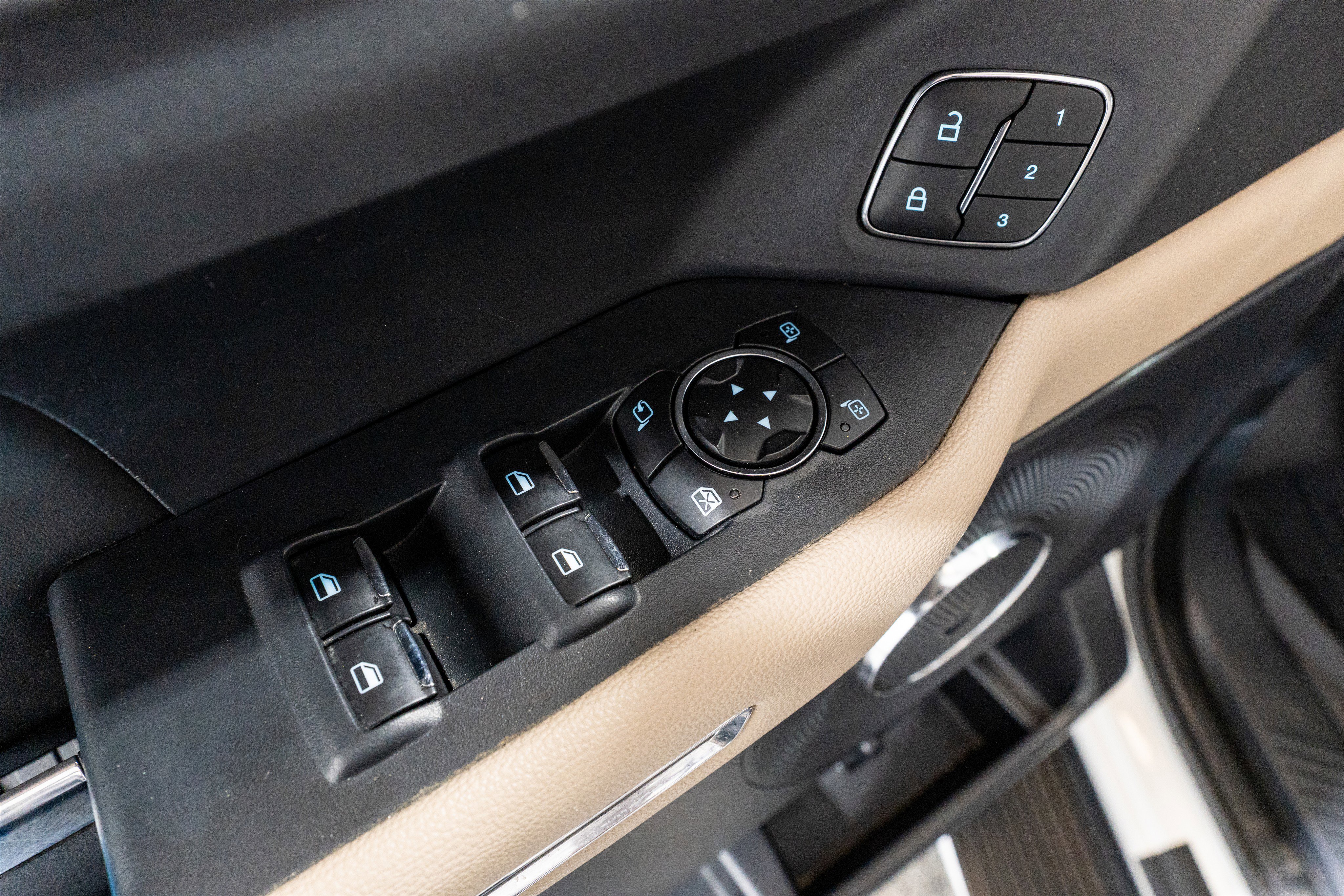 Used 2022 Ford Expedition Max XLT image 15