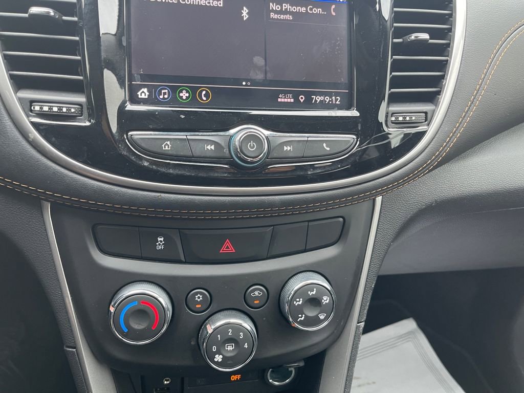 Used 2022 Chevrolet Trax LT w/ LT Convenience Package image 29