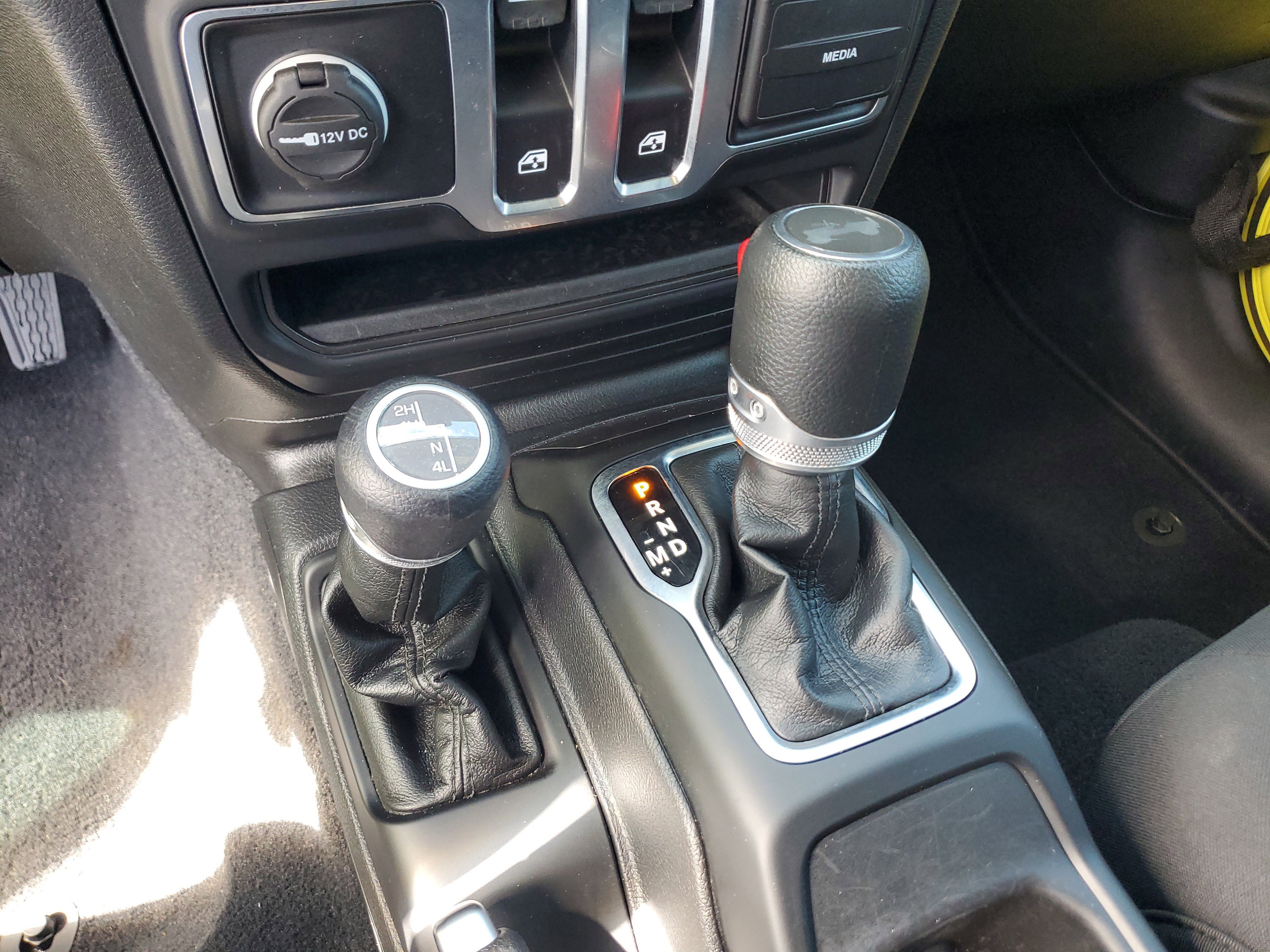 Used 2023 Jeep Wrangler Sport image 24