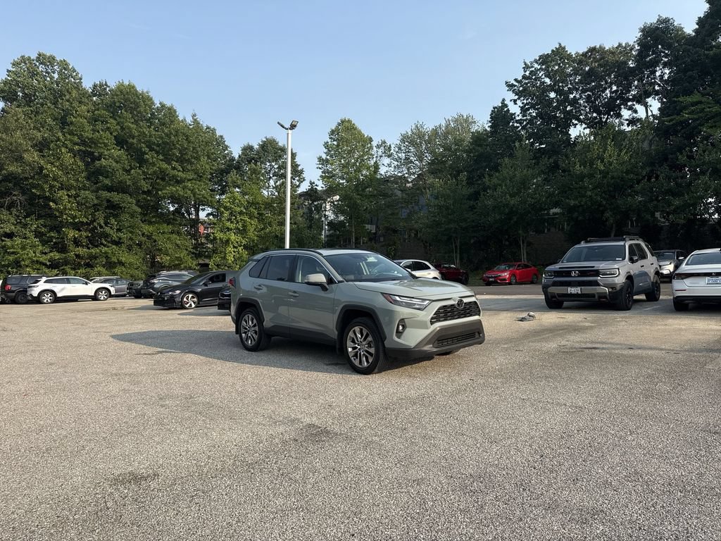 Used 2022 Toyota RAV4 XLE Premium AWD/4WD image 2