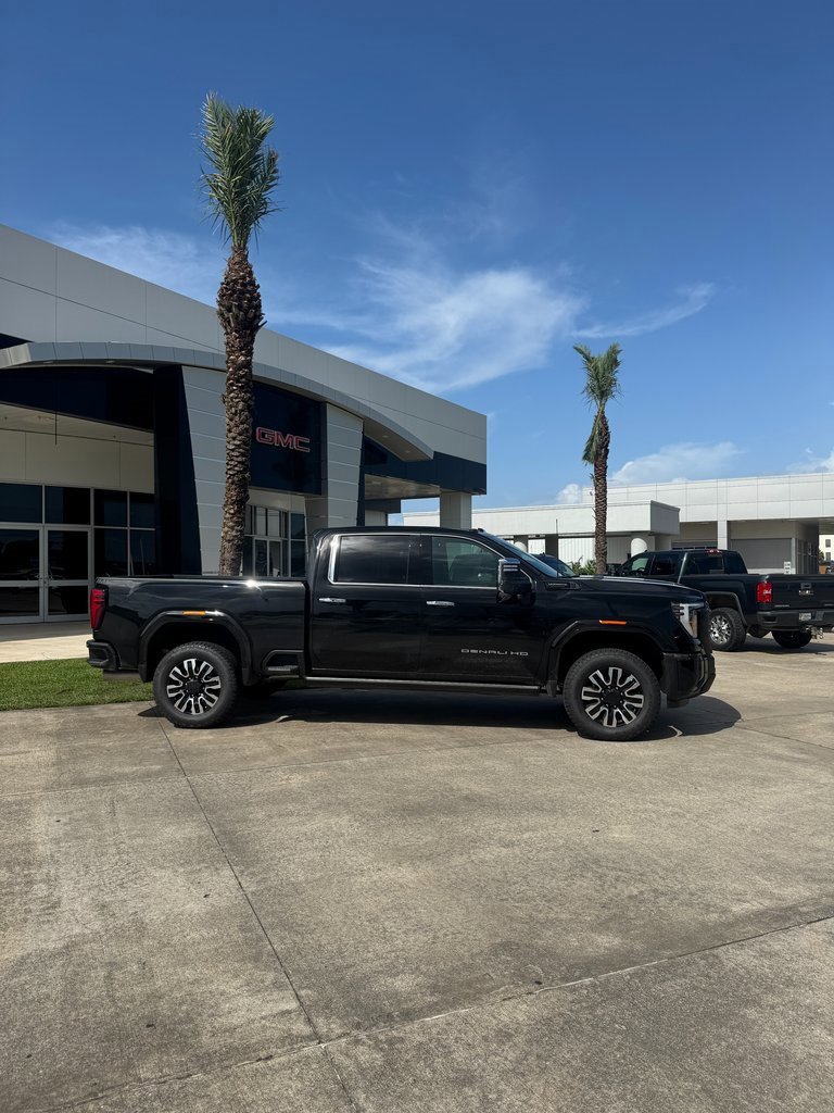New 2025 GMC Sierra 2500 Denali Ultimate image 6