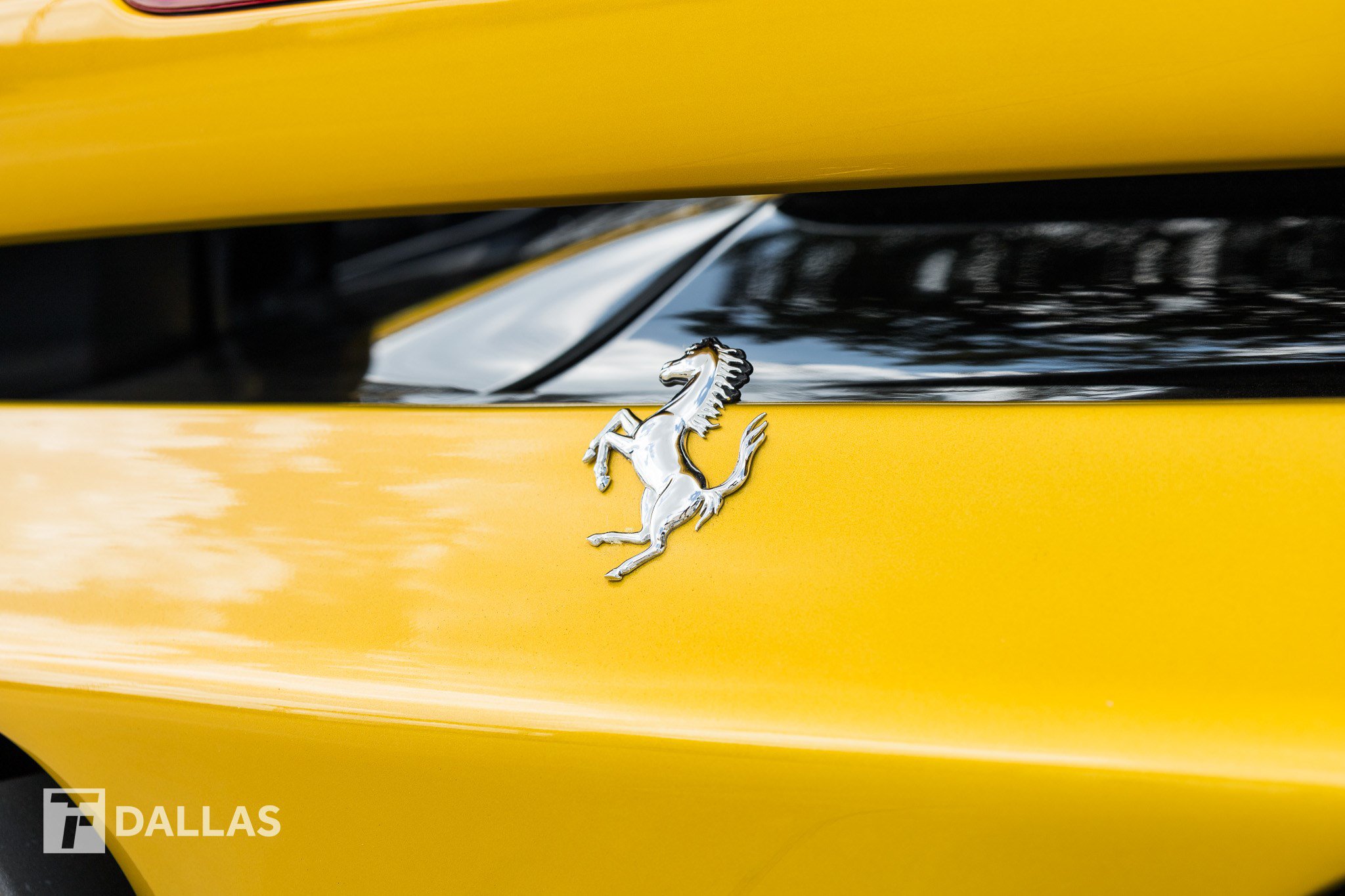 Used 2023 Ferrari SF90 Spider AWD/4WD image 22