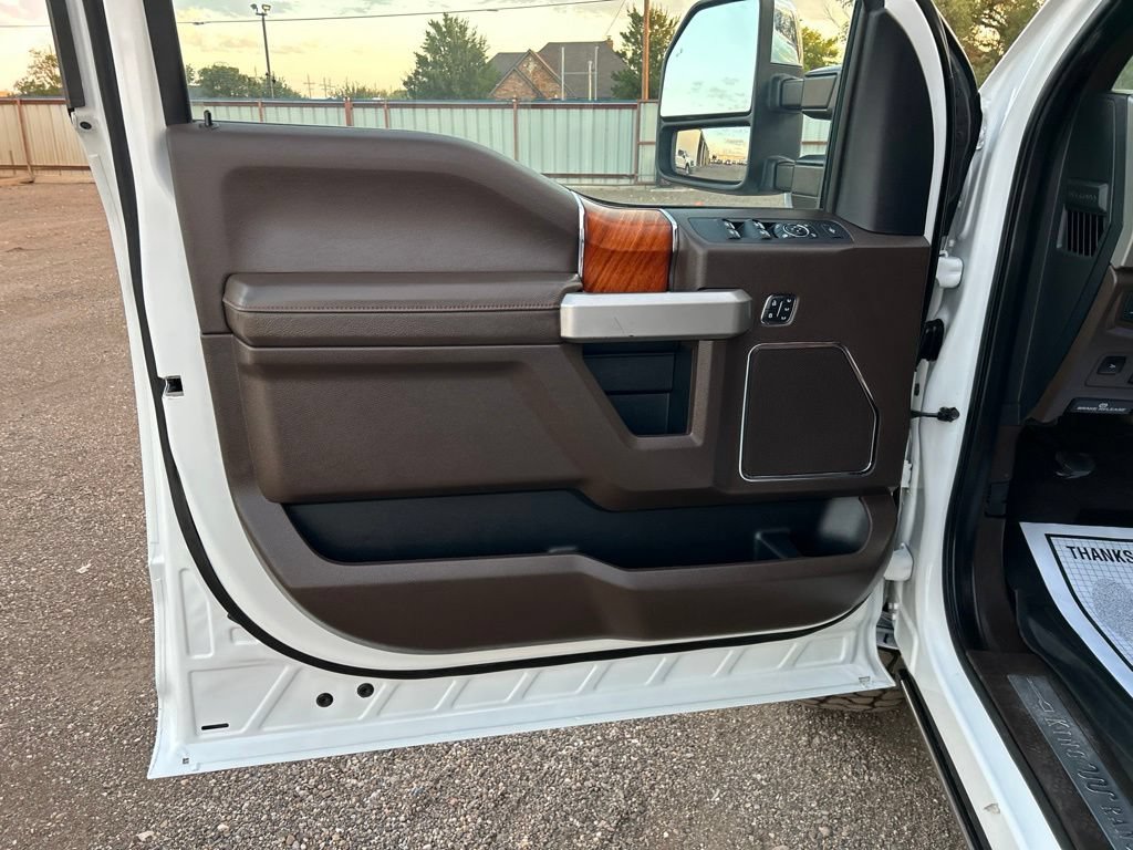 Used 2020 Ford F250 King Ranch w/ King Ranch Ultimate Package AWD/4WD image 13