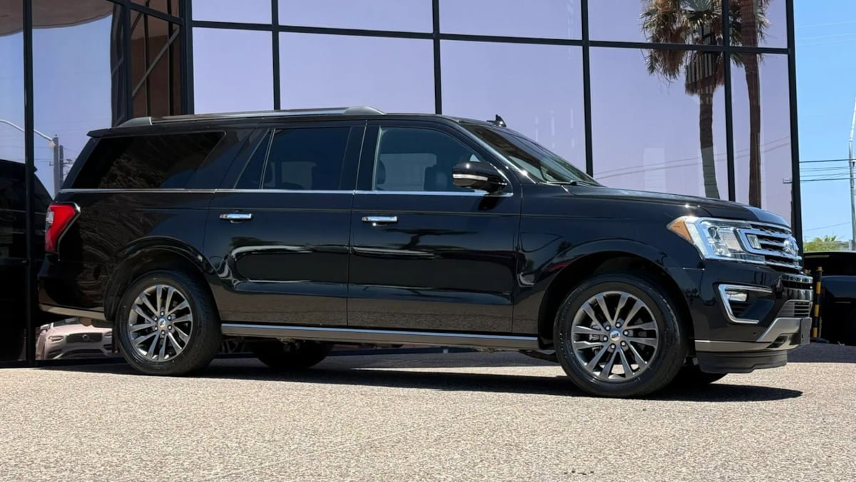 Used 2020 Ford Expedition Max Limited AWD/4WD image 16