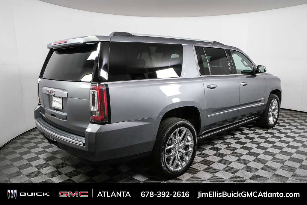 Used 2020 GMC Yukon XL Denali w/ Denali Premium Package RWD image 3