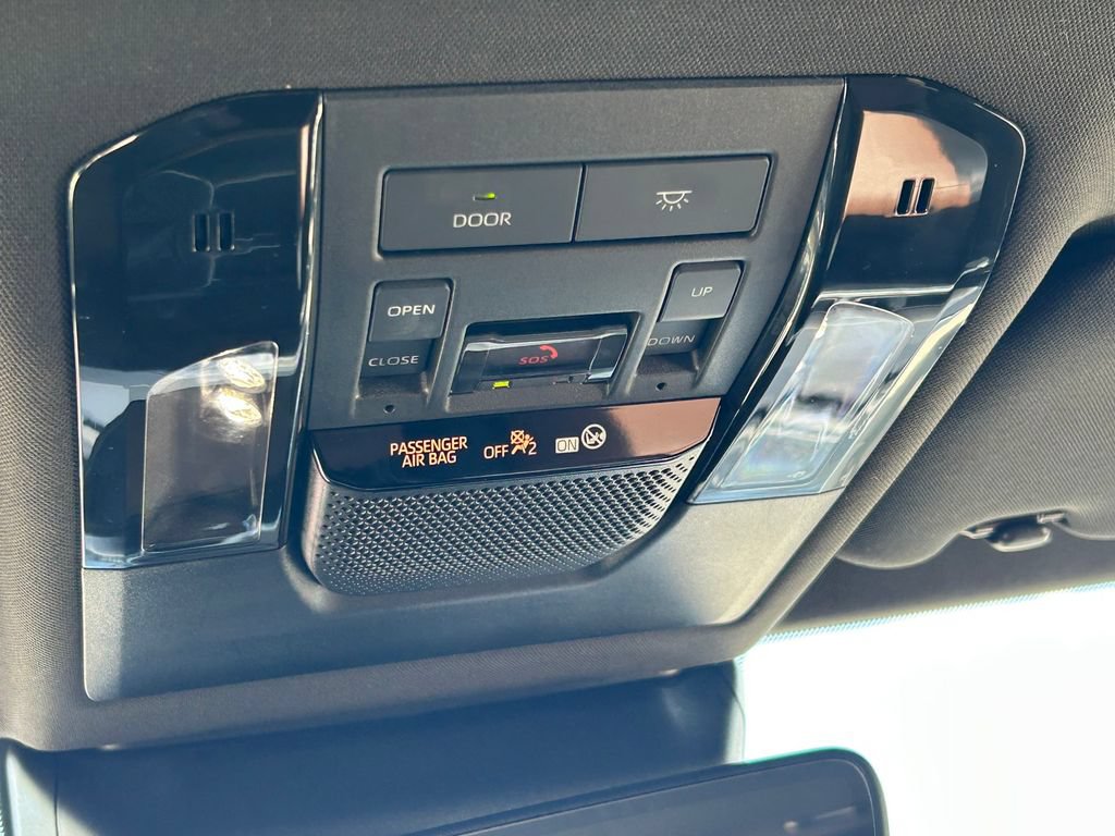 Used 2025 Lexus GX 550 w/ Accessory Package (2T) AWD/4WD image 23