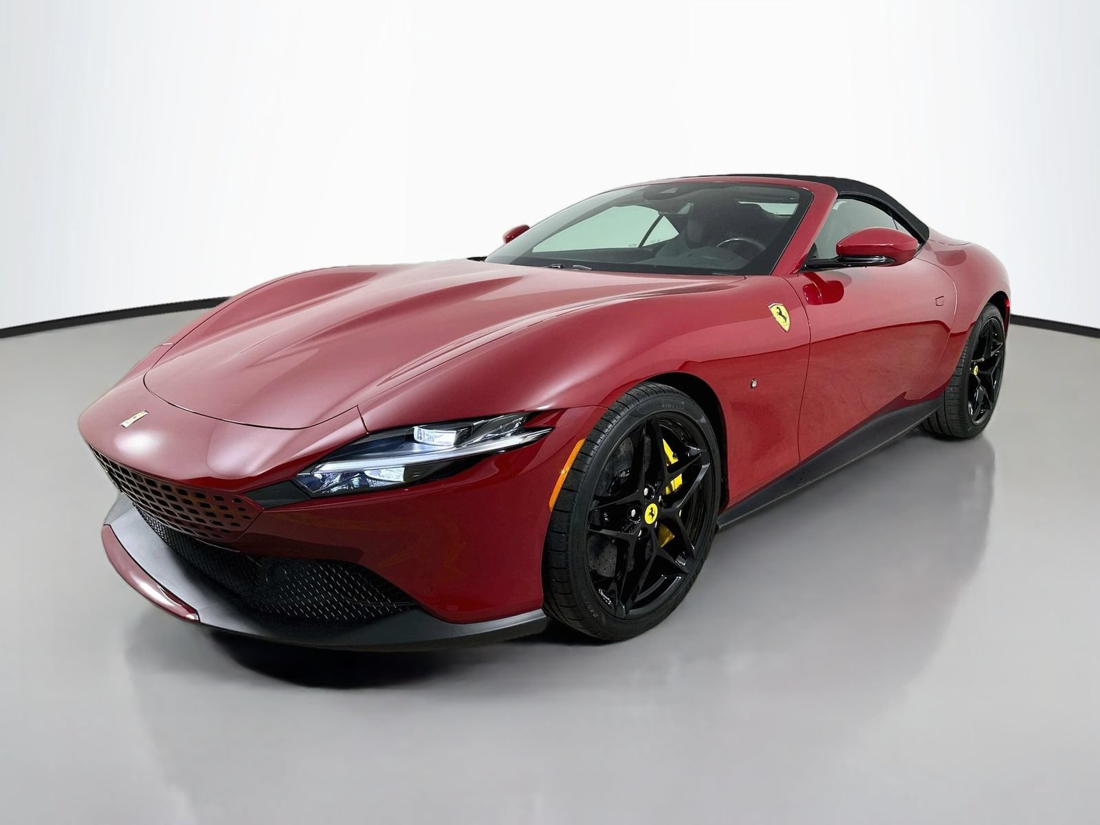 Used 2025 Ferrari Roma Spider