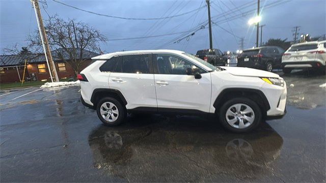 Used 2024 Toyota RAV4 LE image 28