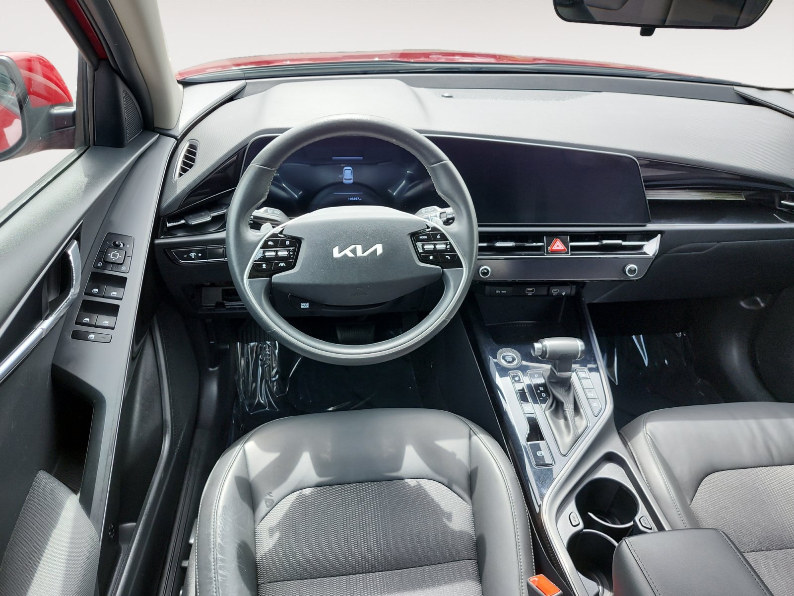 Used 2023 Kia Niro EX FWD image 11