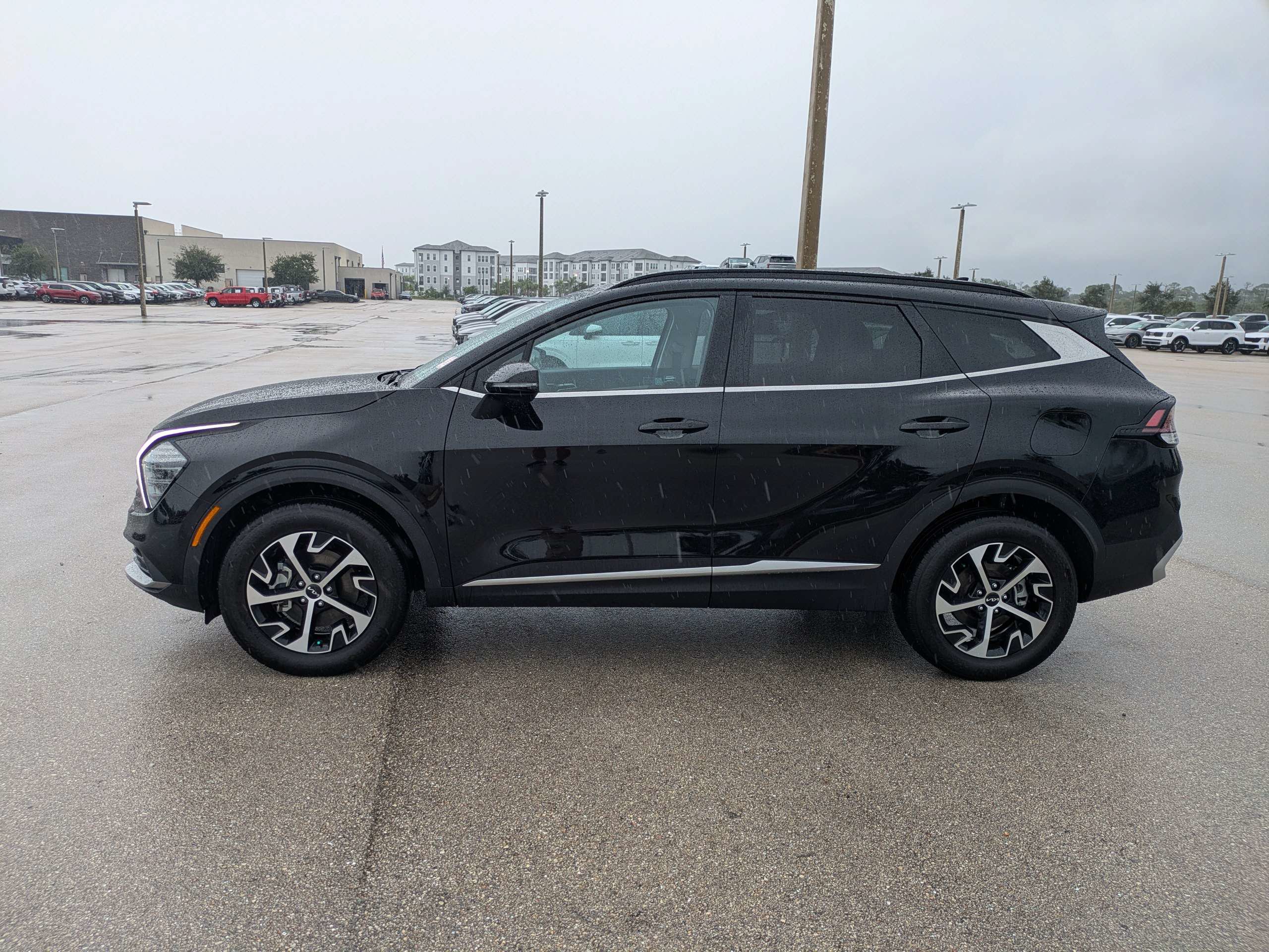 Used 2025 Kia Sportage EX w/ Premium Package AWD/4WD image 7