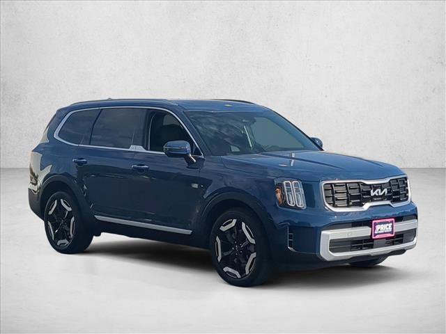 Used 2025 Kia Telluride S FWD image 3