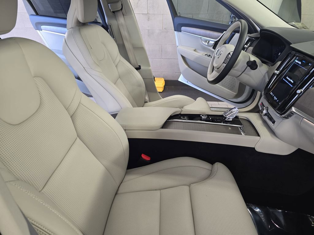Used 2023 Volvo S90 B6 Ultimate w/ Protection Package Premier image 11