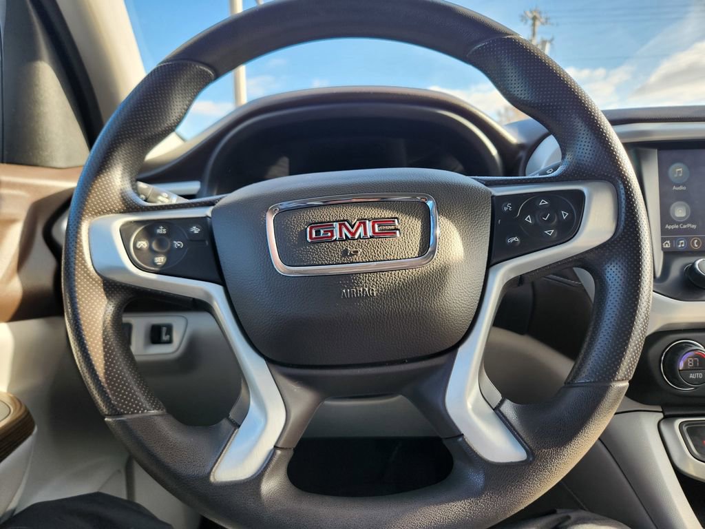 Used 2022 GMC Acadia SLE FWD image 17