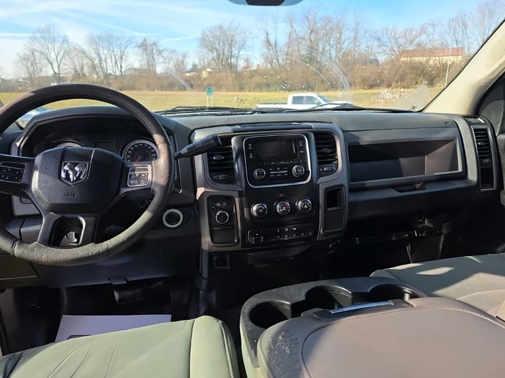 Used 2016 RAM 3500 Tradesman w/ Chrome Appearance Group AWD/4WD image 12