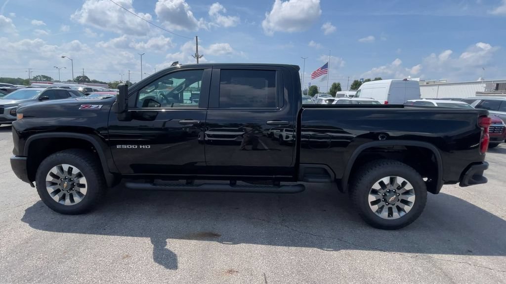 New 2026 Chevrolet Silverado 2500 Custom w/ Custom Value Package AWD/4WD image 7