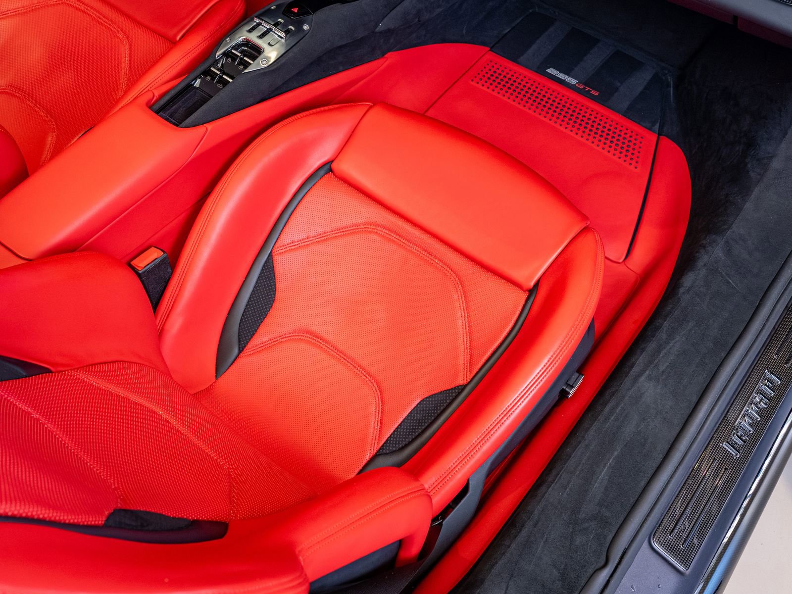 Used 2023 Ferrari 296 GTS image 20