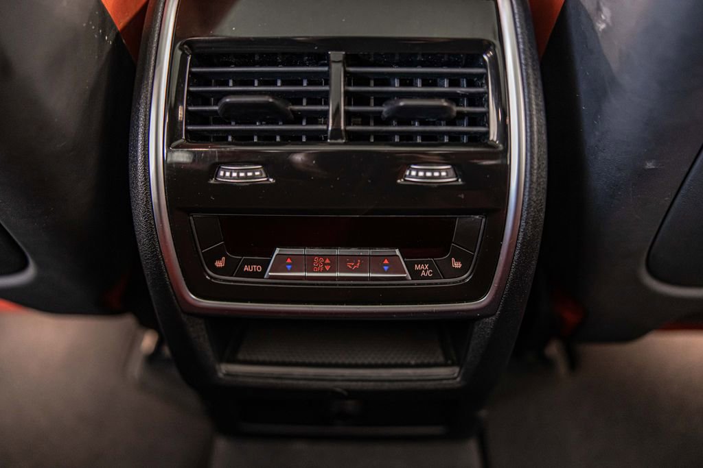 Used 2022 BMW X5 M Competition image 38