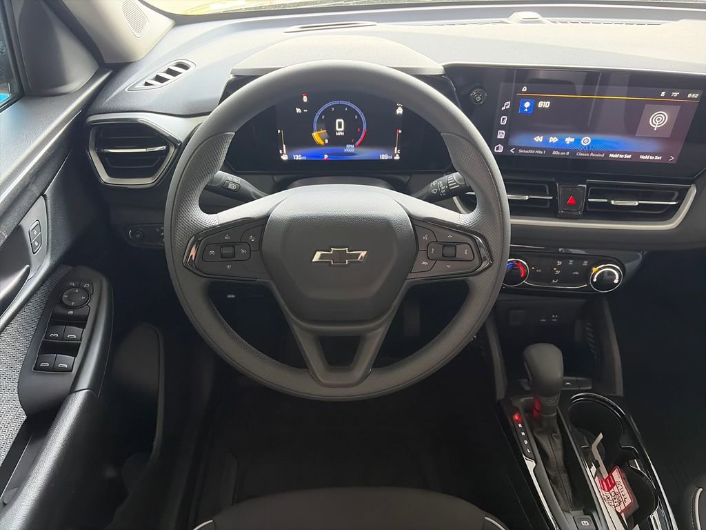 New 2026 Chevrolet TrailBlazer LT w/ Midnight Edition FWD image 11
